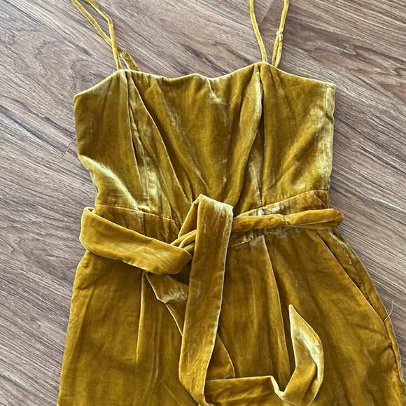 NWT J. Crew 365 Marseille Crushed Velvet mustard gold Jumpsuit size 2 whimsical - Picture 3 of 9